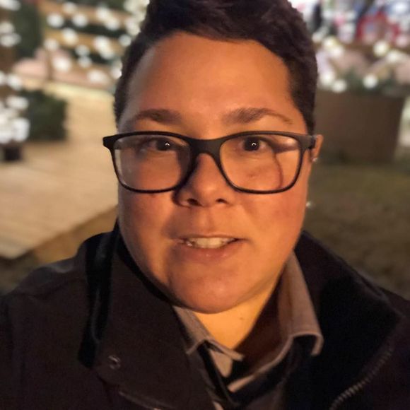 Meet your Posher, Tina - Picture 1 of 1